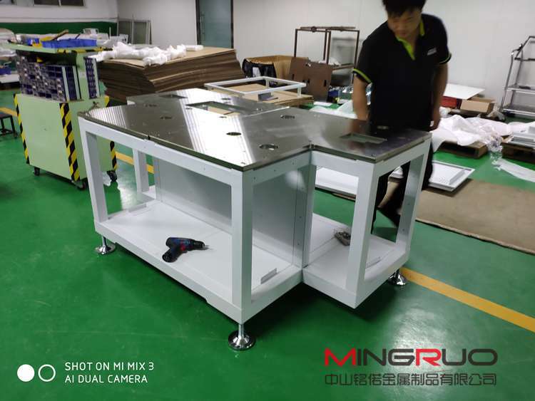 钣金加工不锈钢的有关实用知识_重庆辉煌美容护肤产品有限公司